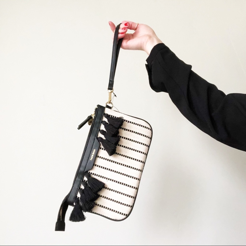 New NINE WEST Astoria SLG Tassel Wristlet - Picture 11 of 11